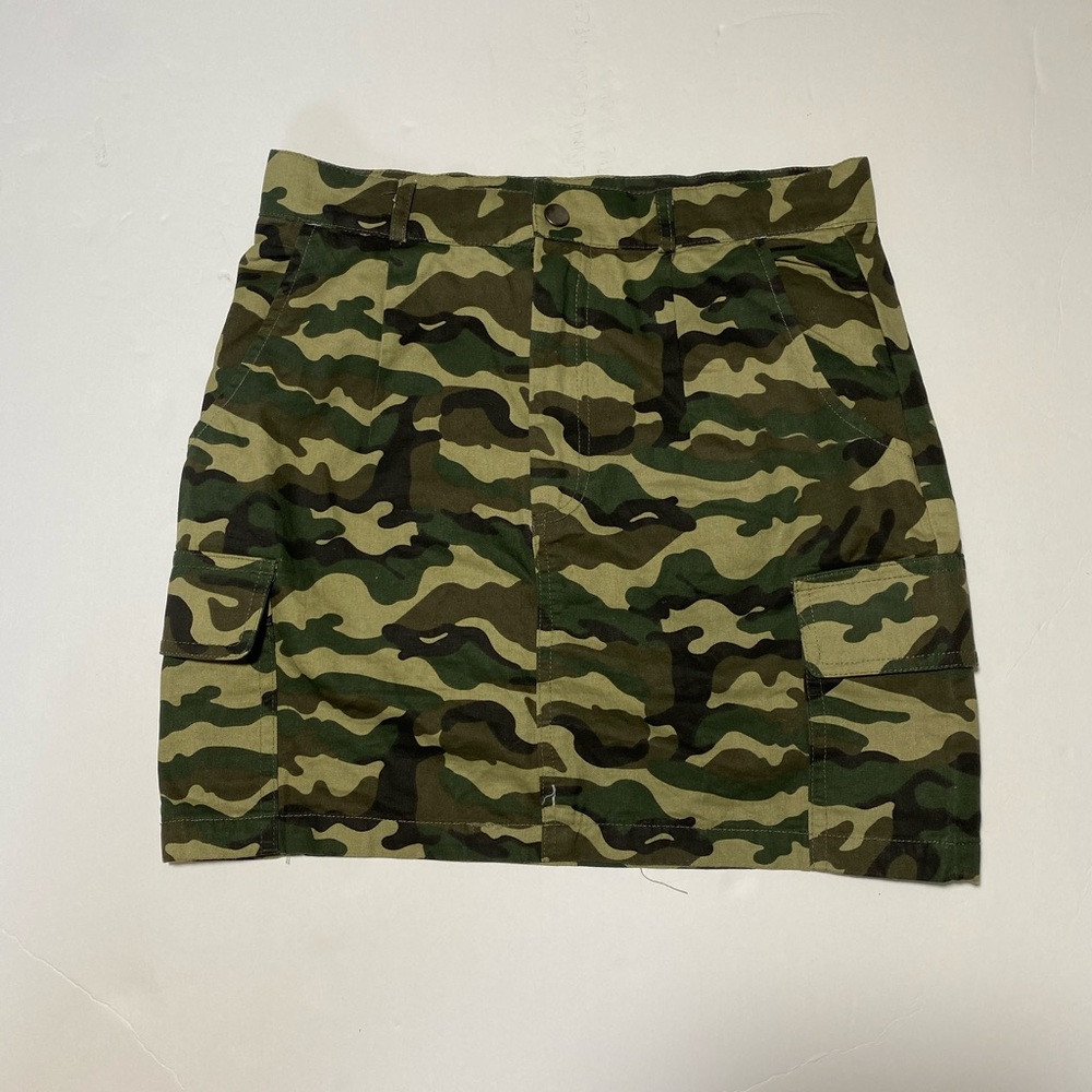Forever 21 Camo Skirt